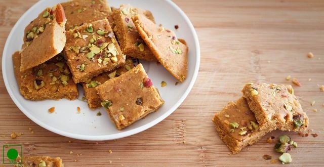 Besan ki barfi Recipe by Rasoi Menu