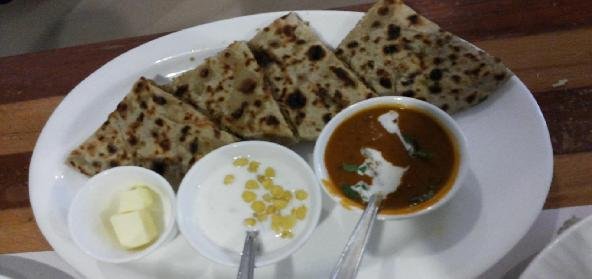 Stuffed Rajma Paratha – RasoiTime